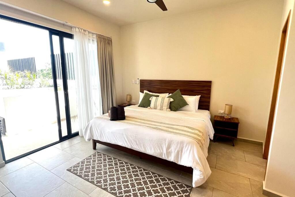 Spacious Penthouse With Pool Apartamento